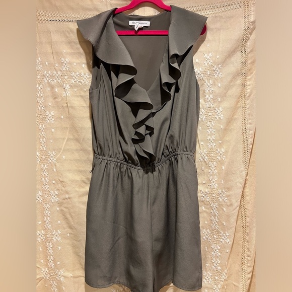 BCBG green romper - Picture 1 of 4